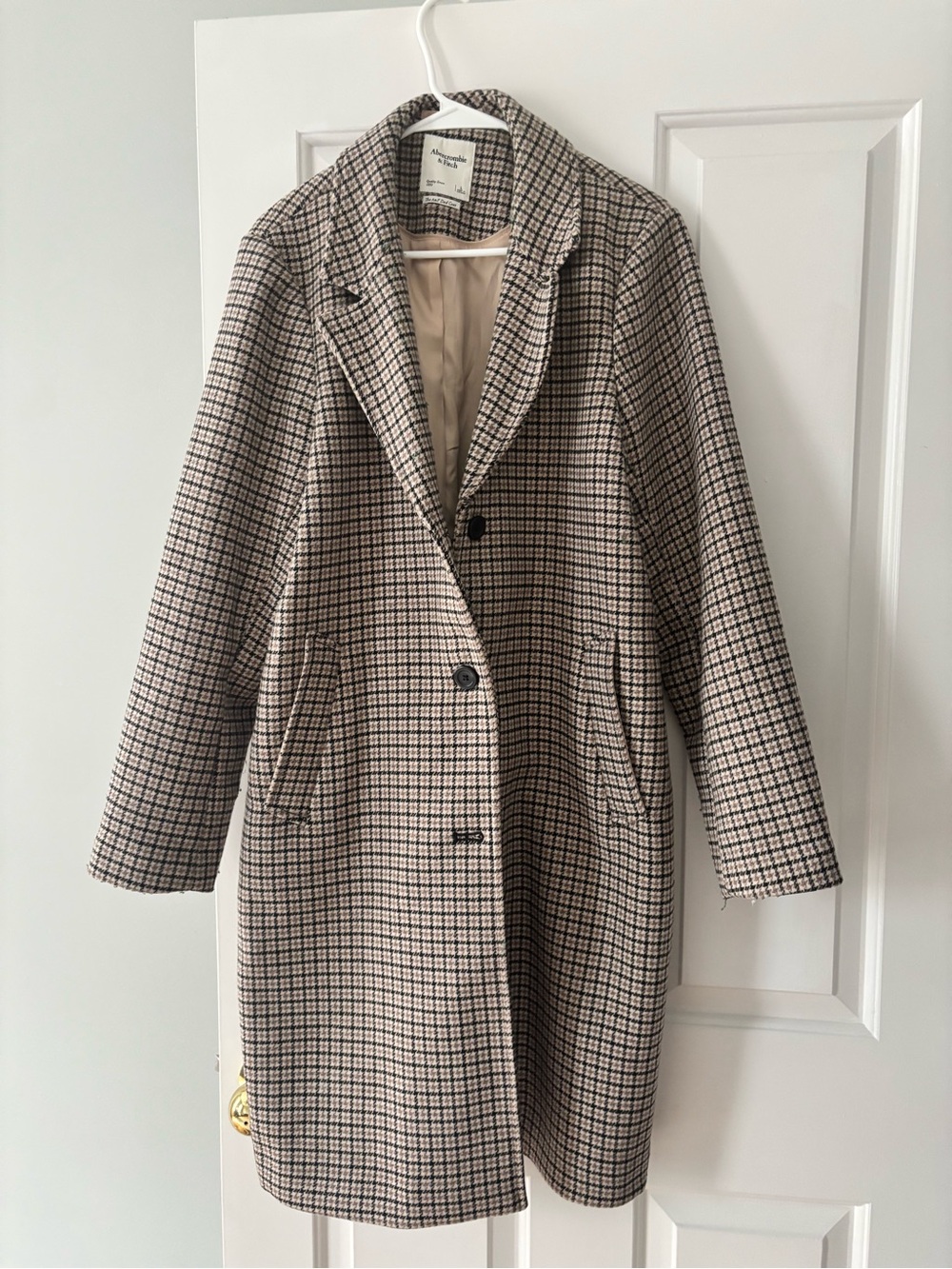 Abercrombie & Fitch Black and Beige Checked Wool-Blend Dad Coat